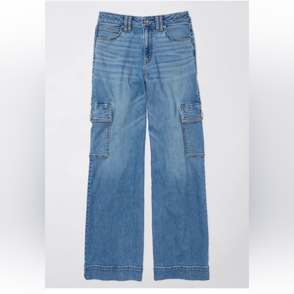 American Eagle Outfitters
Super High-Waist Cargo Baggy Wide-Leg Jean Women Sz 6